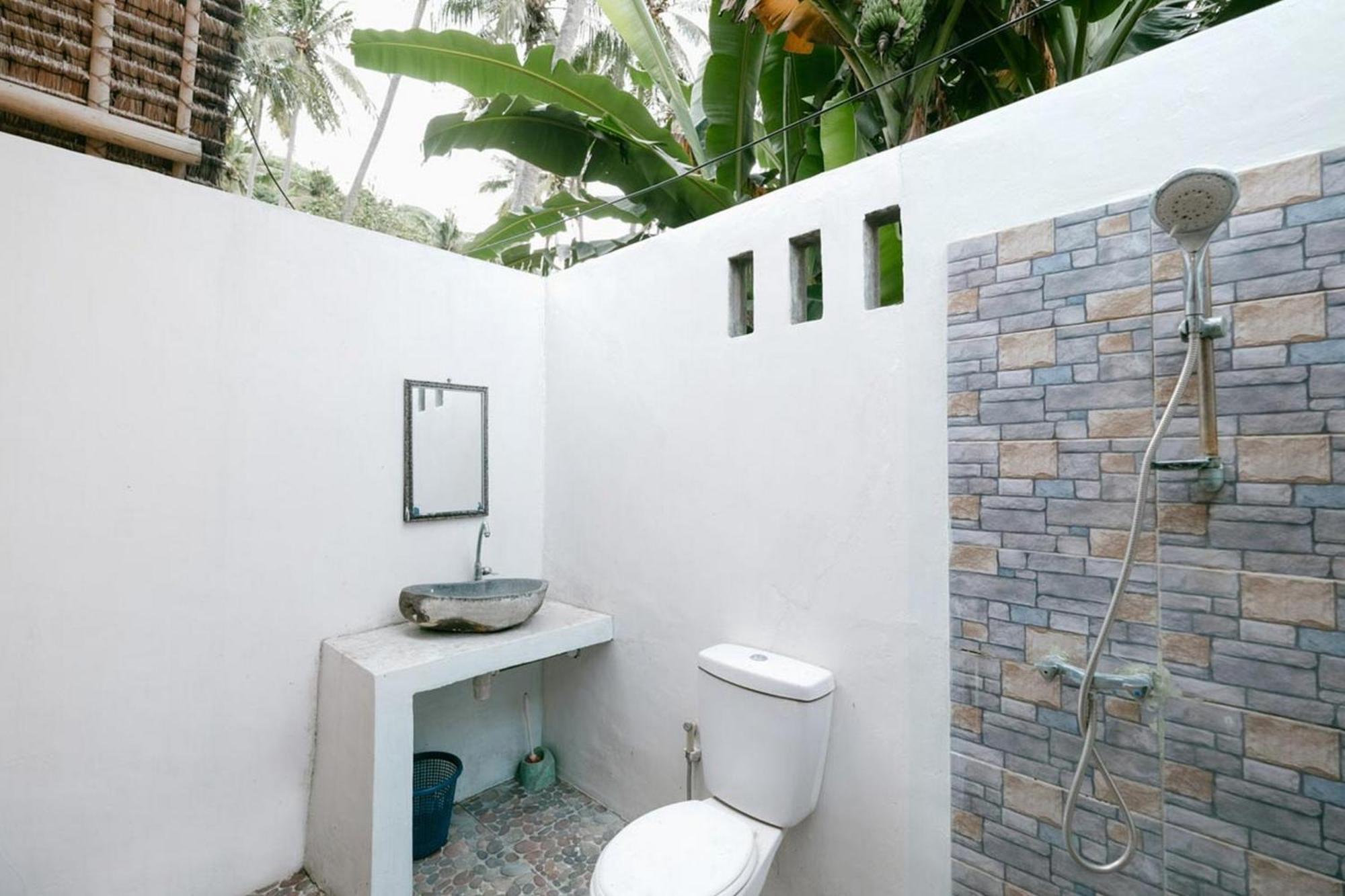 Cici Bungalow Senggigi Mangsit Exterior foto